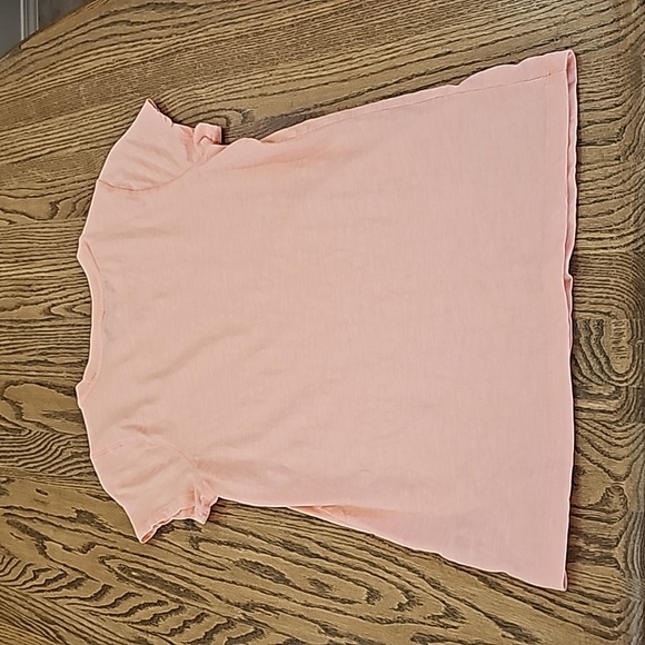 Universal Thread Top - Picture 2 of 3